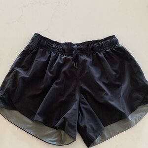 Lululemon Hotty Hot Short (reversible). Size 8.